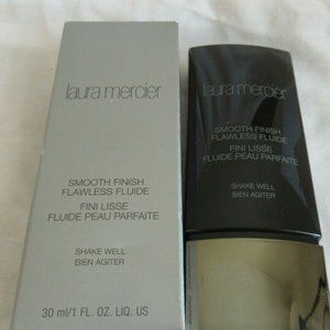 Laura Mercier Smooth Finish Flawless Fluide Foundation Nutmeg 1 oz new in box